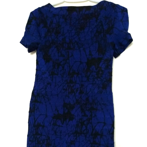 V back bodycon mini to knee length - Picture 3 of 13